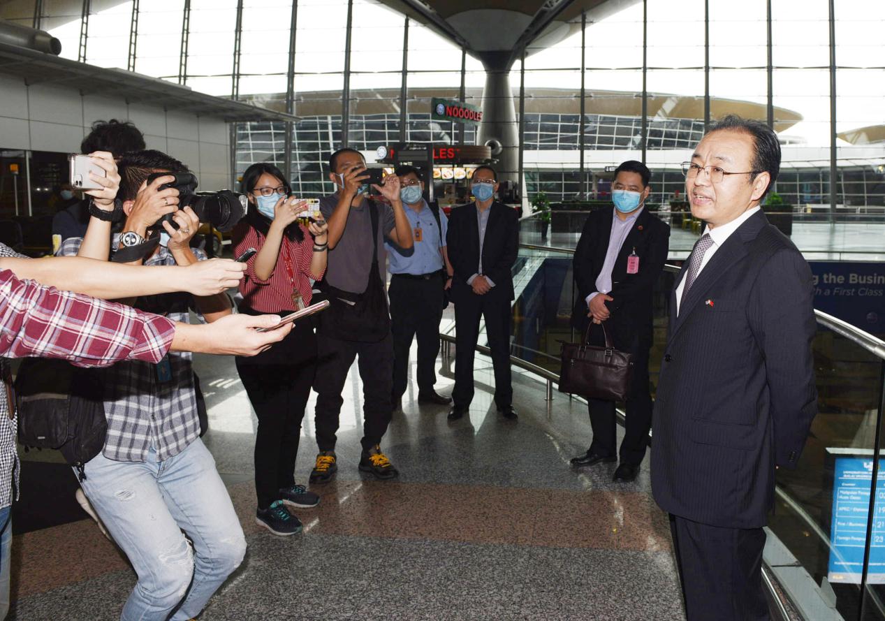 新任中国驻马来西亚大使欧阳玉靖抵马履新